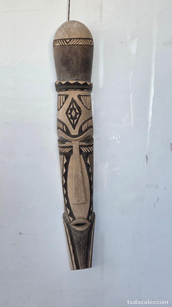Vintage: mascara africana de madera