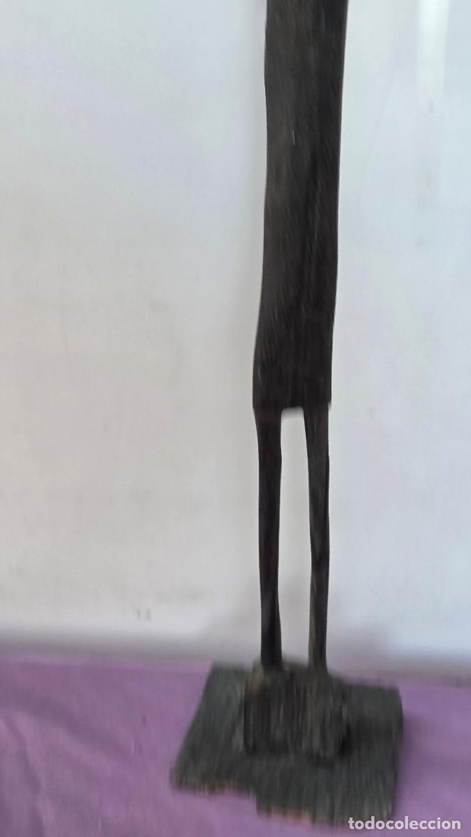 Vintage: figura africana de madera - Foto 4