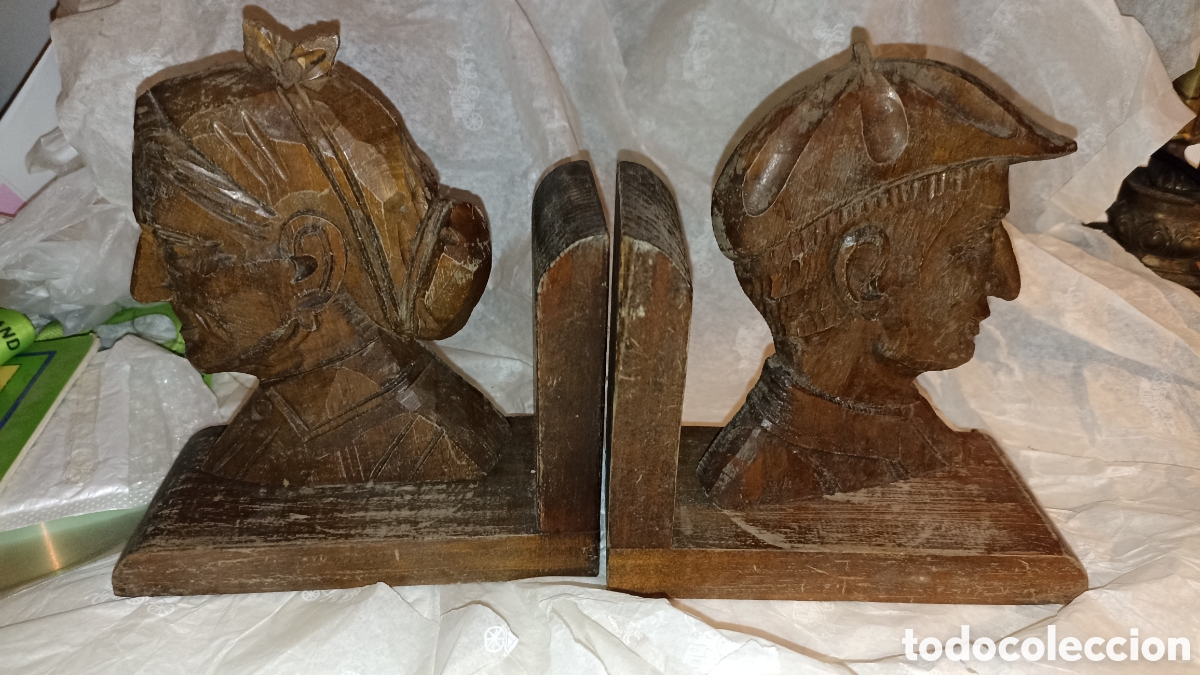 Vintage: Pareja de Sujetalibros Antiguos en Madera Tallada &ndash; Busto de Campesinos / Figuras Folcl&oacute;ricas
