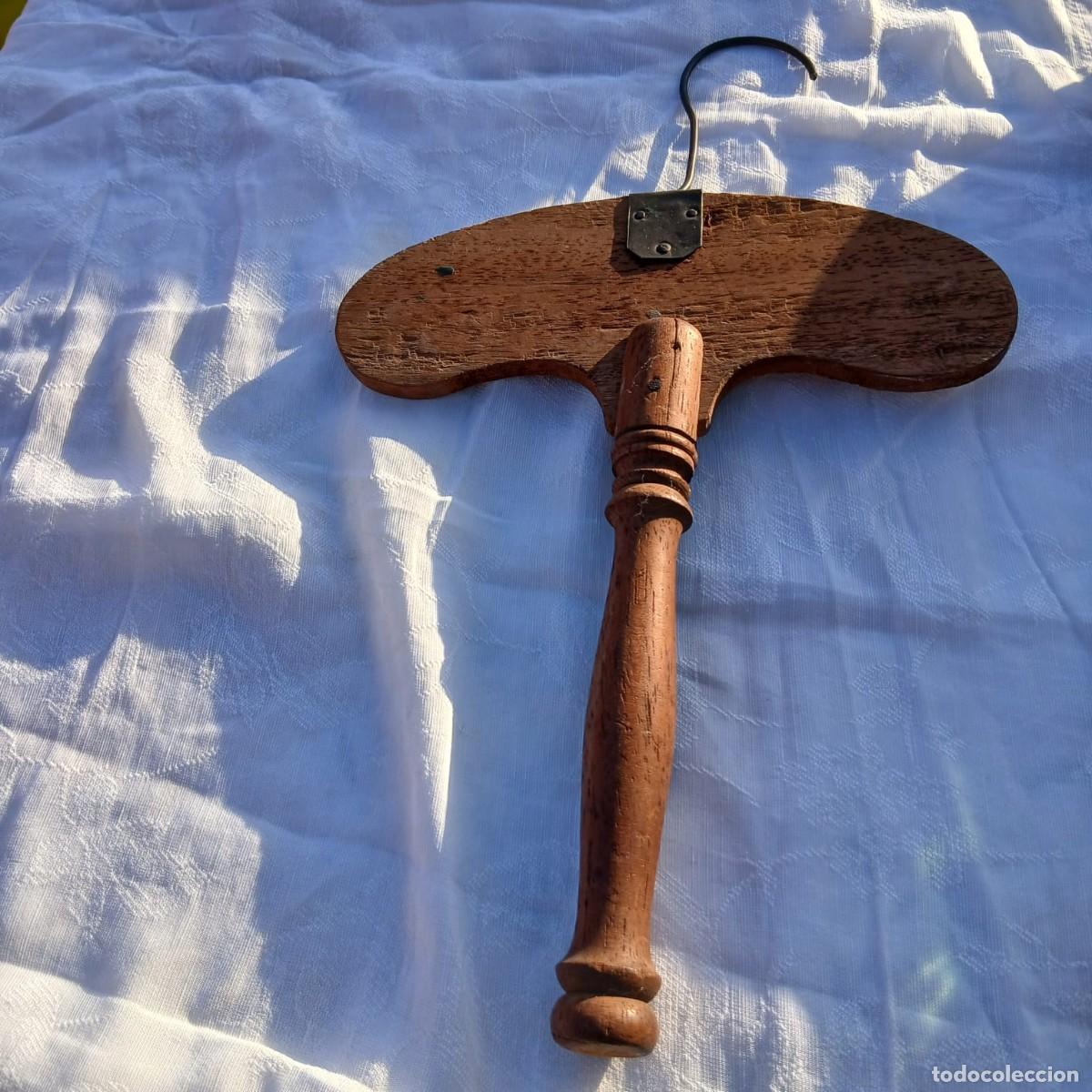 Vintage: Percha antigua de madera