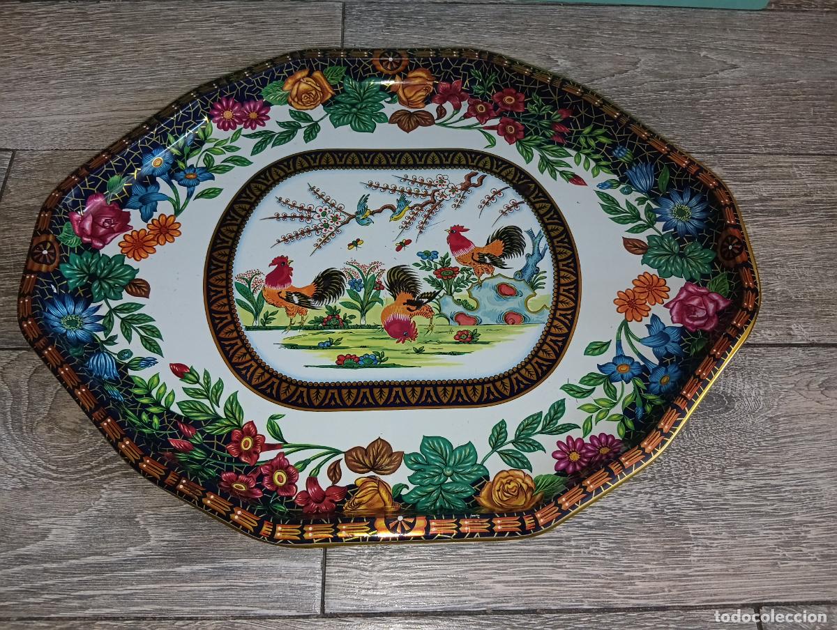 Vintage: Bandeja decorativa Metalica Daher Made in England A&ntilde;os 70 Gallos y flores Vintage