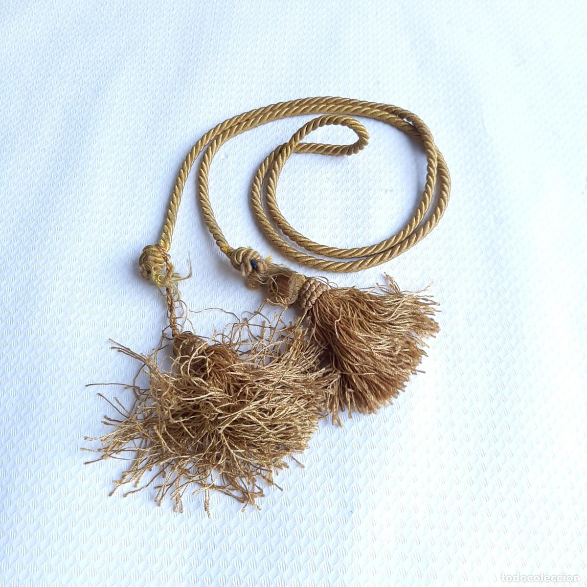 Vintage: Cordoniera d'Epoca dorata con Nappe per Bandiera Gagliardetto o Uniforme &ndash; cm 102