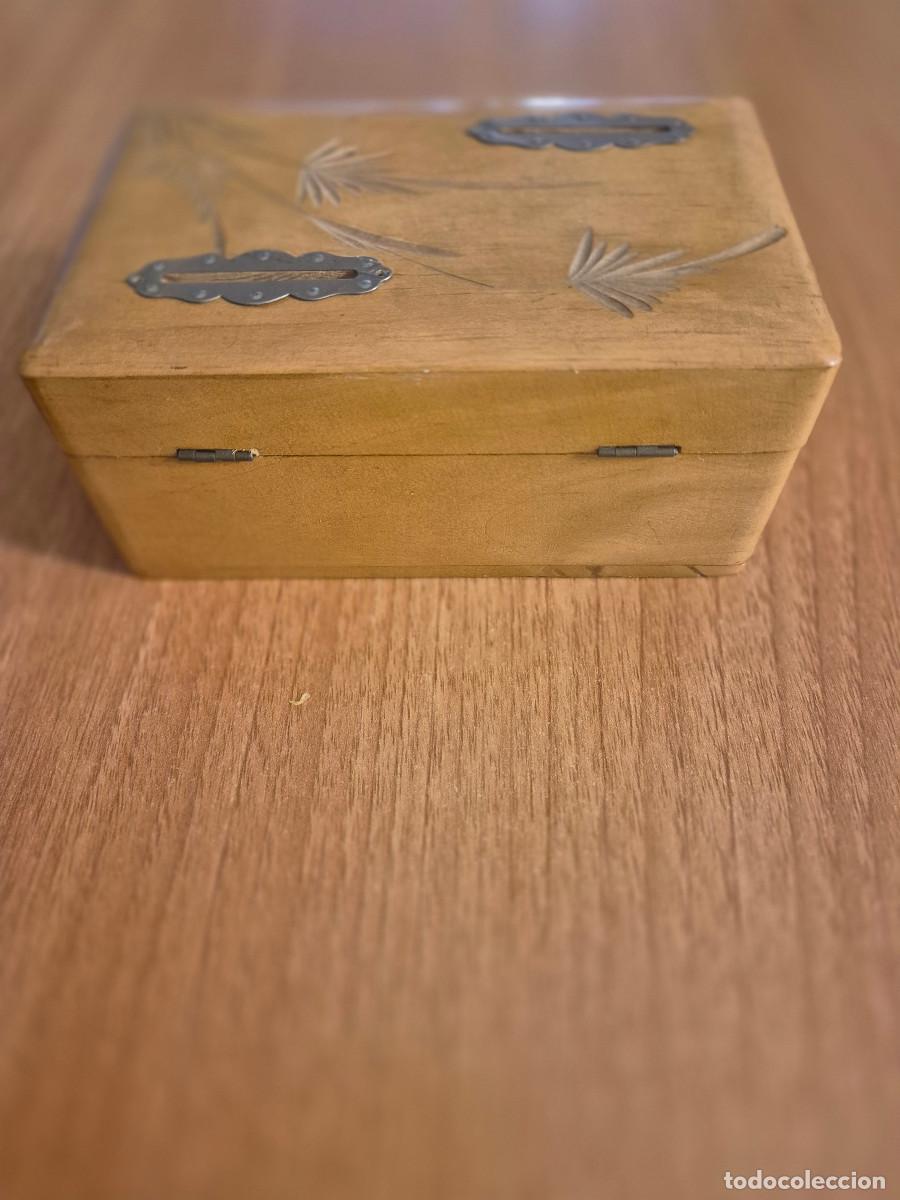 Vintage: CAJA DE MADERA HUCHA CON LLAVE. - Foto 3
