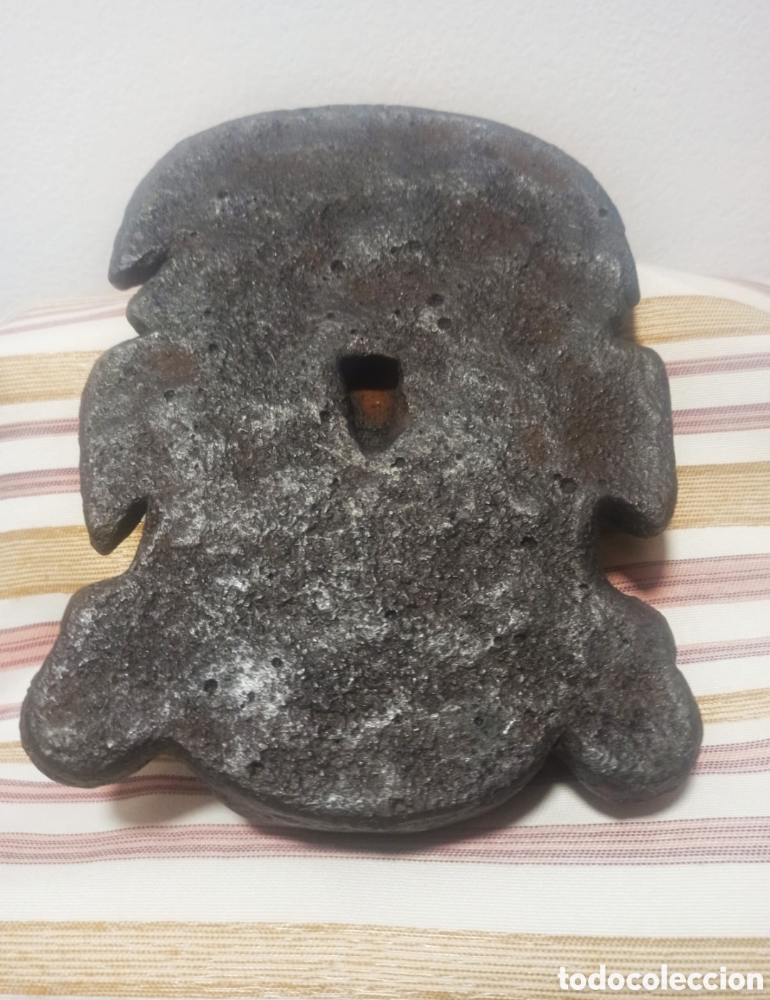 Vintage: M&aacute;scara Azteca de hierro colado - Foto 2