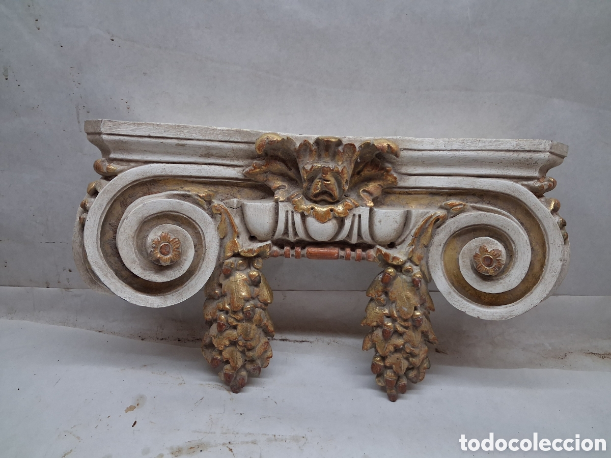 Vintage: Remate capitel policromado