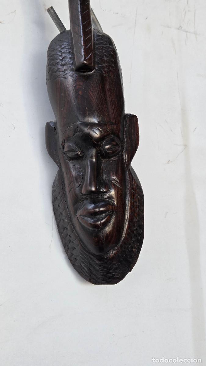 Vintage: mascara africana de madera noble - Foto 2