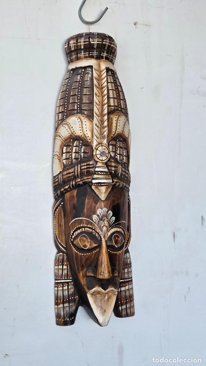 Vintage: mascara de madera africana