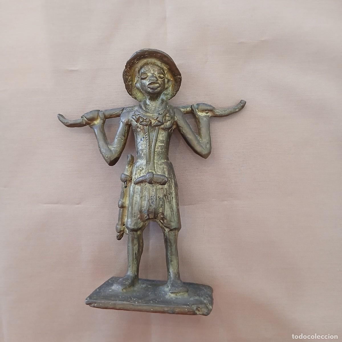 Vintage: Escultura africana de bronce