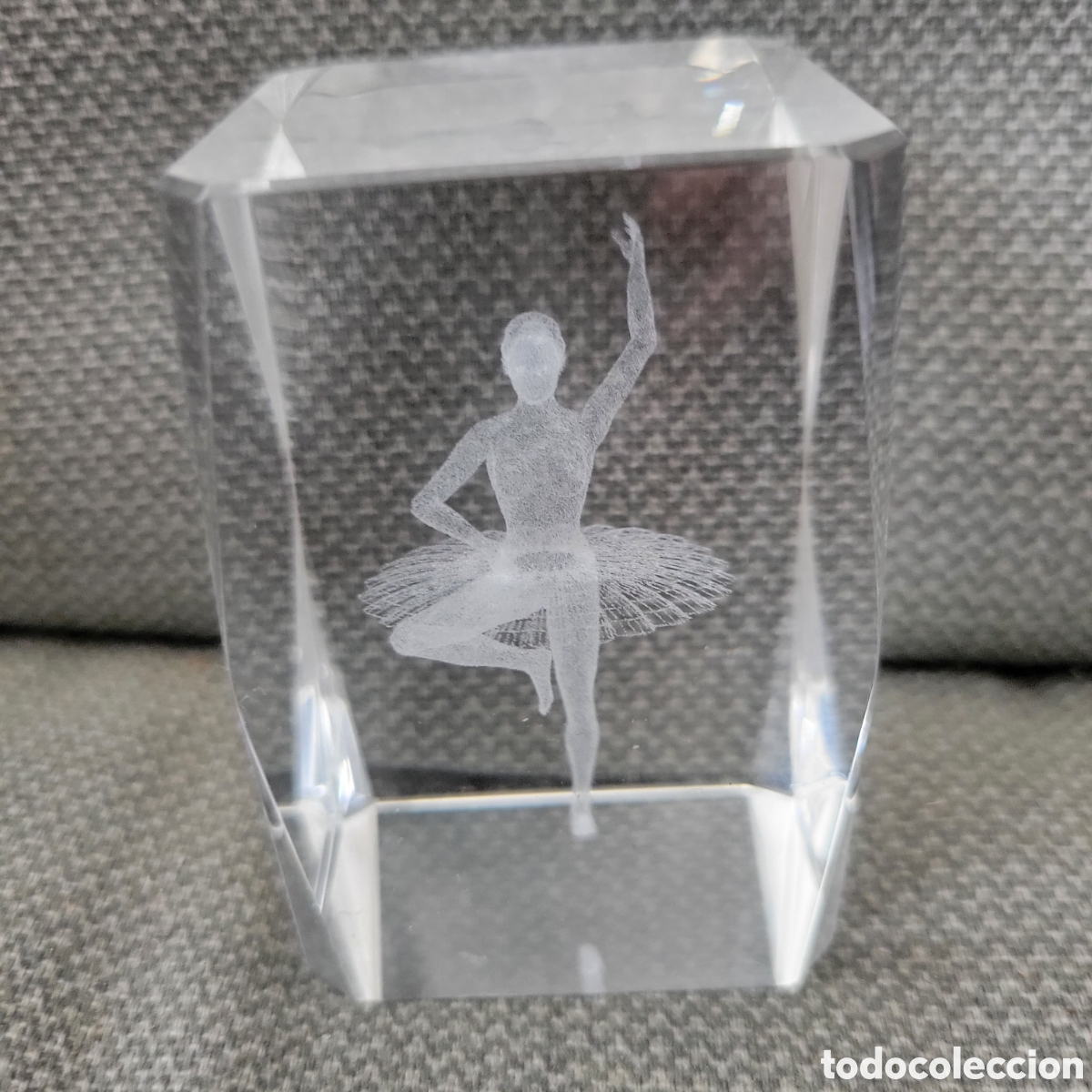Vintage: Pisapapeles de cristal bailarina 3D