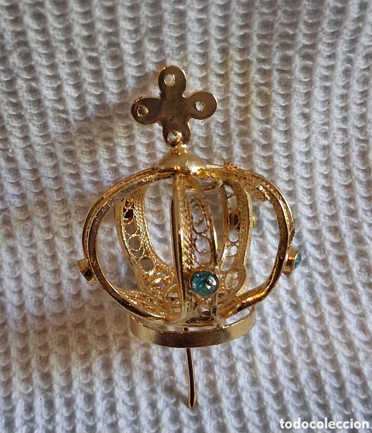Vintage: Corona de metal dorado