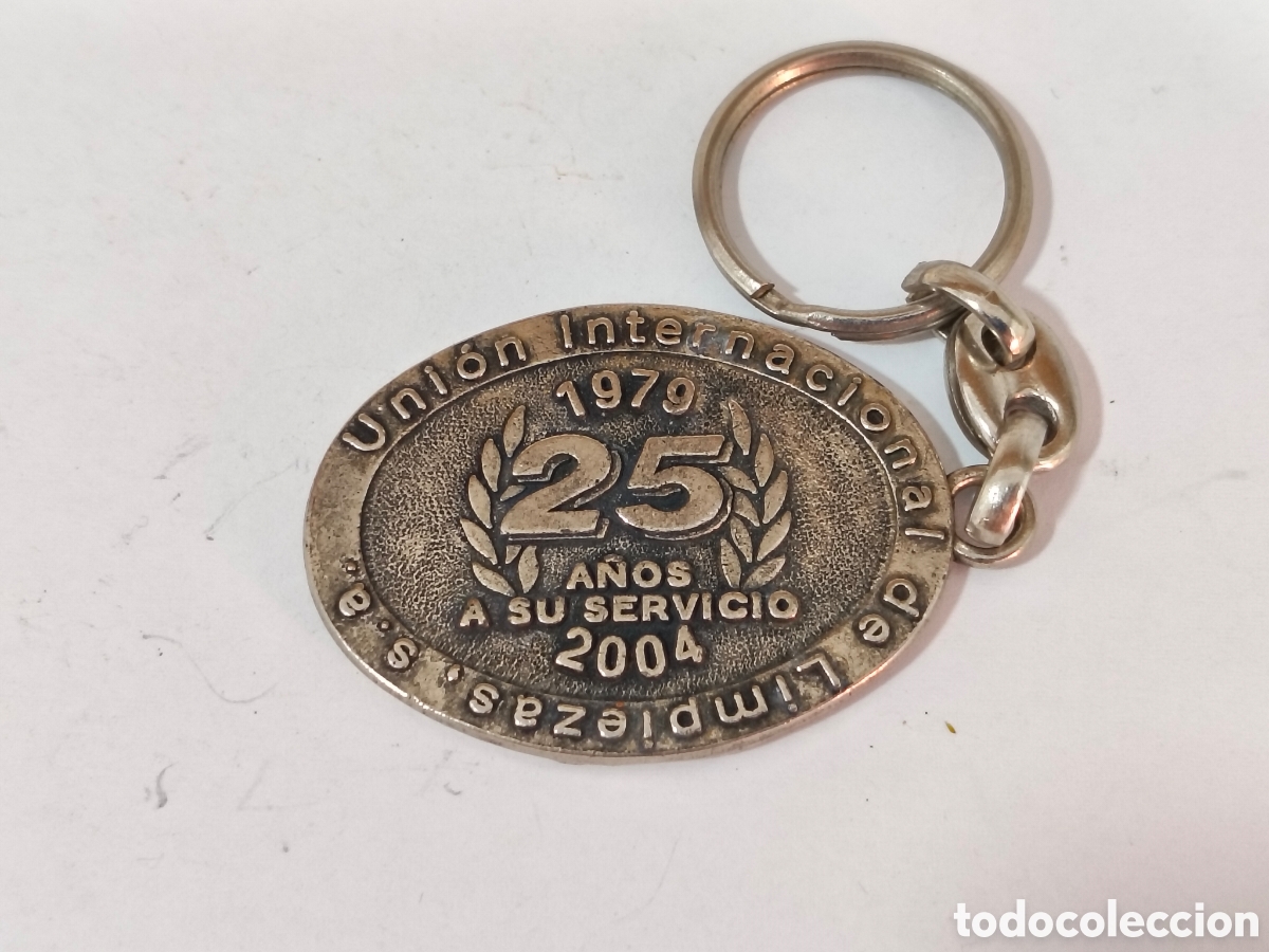 Vintage: TODO UN CLASICO LLAVERO UNION INTERNACIONAL DE LIMPIEZAS S.A. 25 A&Ntilde;OS A SU SERVICIO 1979 -2004