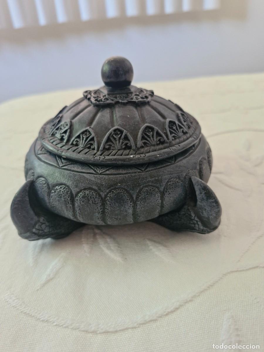 Vintage: Caja decorativa en cer&aacute;mica negra Motivos de drag&oacute;n