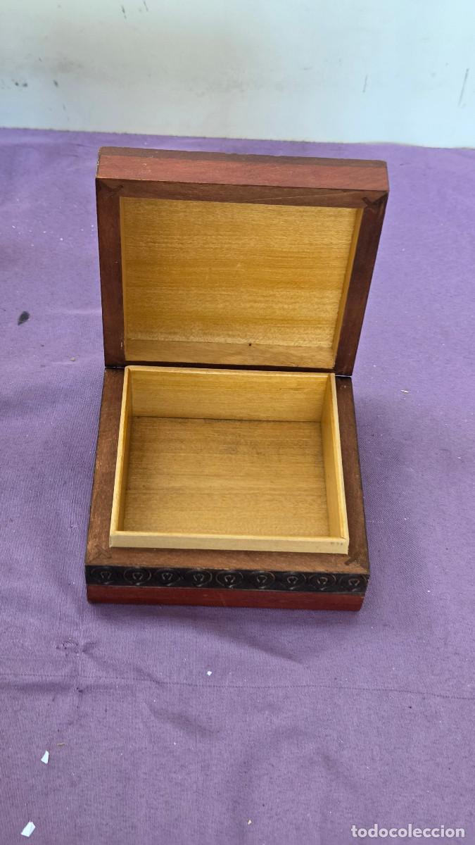 Vintage: caja de madera cuadrada - Foto 3