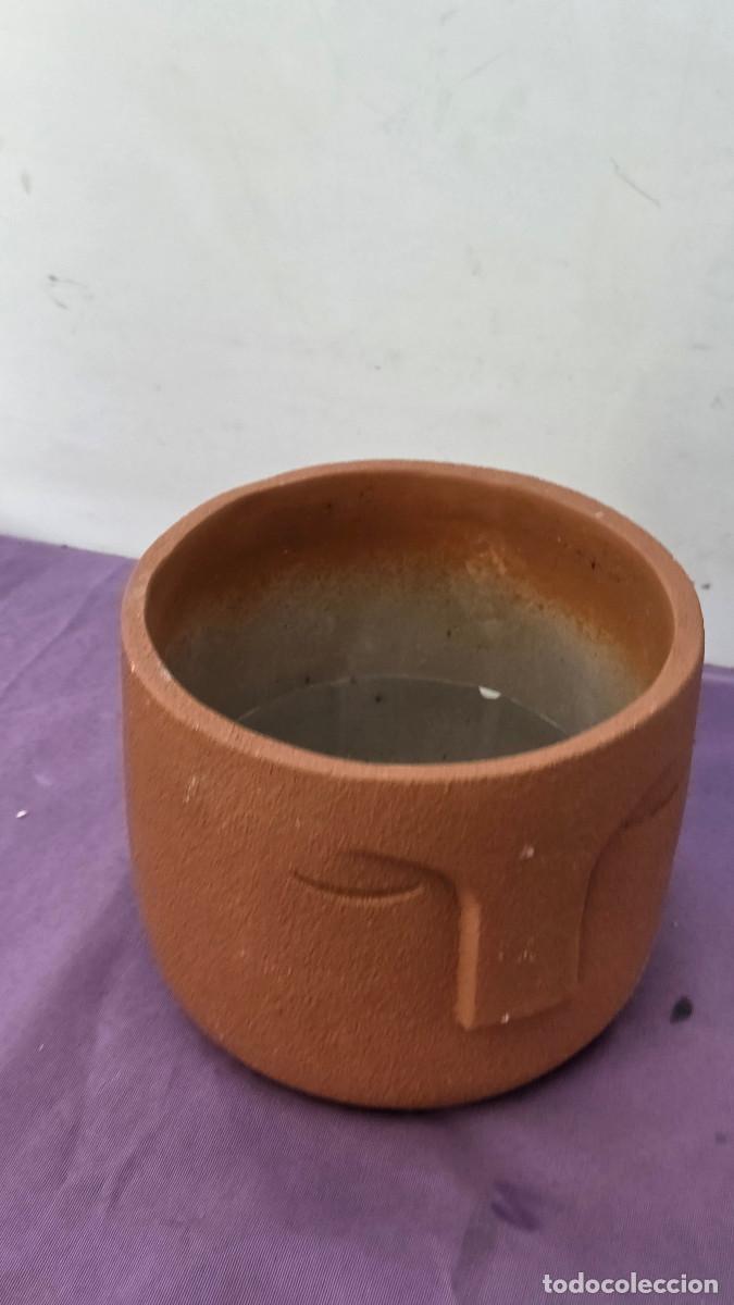 Vintage: maceta antigua de terracota