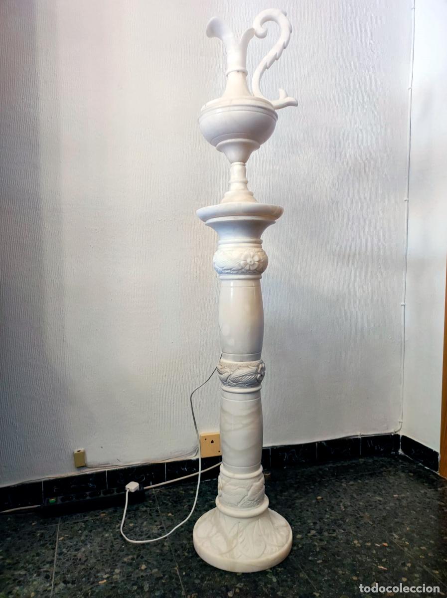 Vintage: Columna marmol con luz
