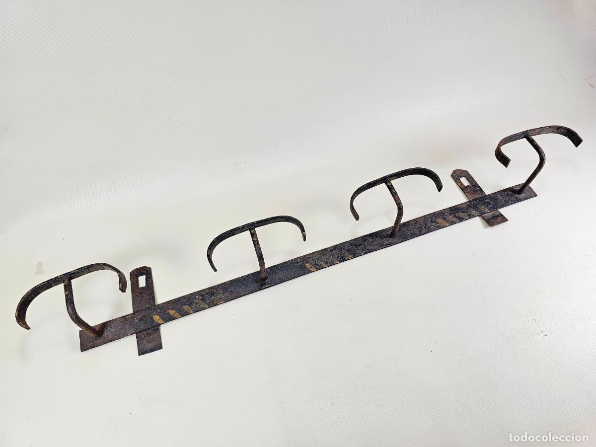 Vintage: Perchero vintage pared industrial hierro 50's FORJA-FORJADO