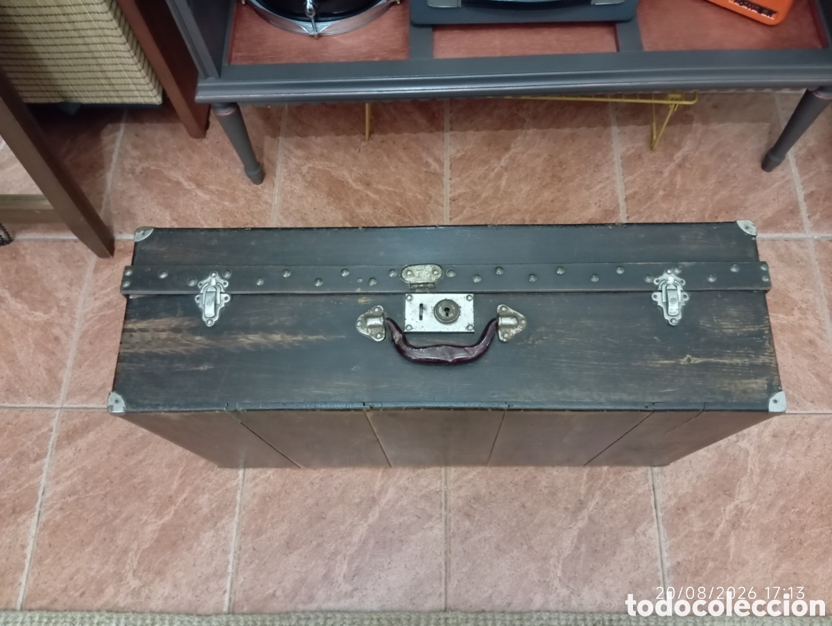 Vintage: Maleta de madera restaurada hace 10 a&ntilde;os, ideal para decorar