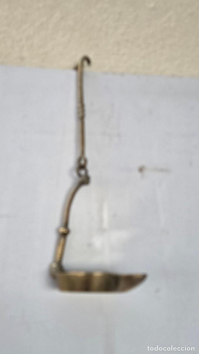Vintage: lamparilla de aceite de metal