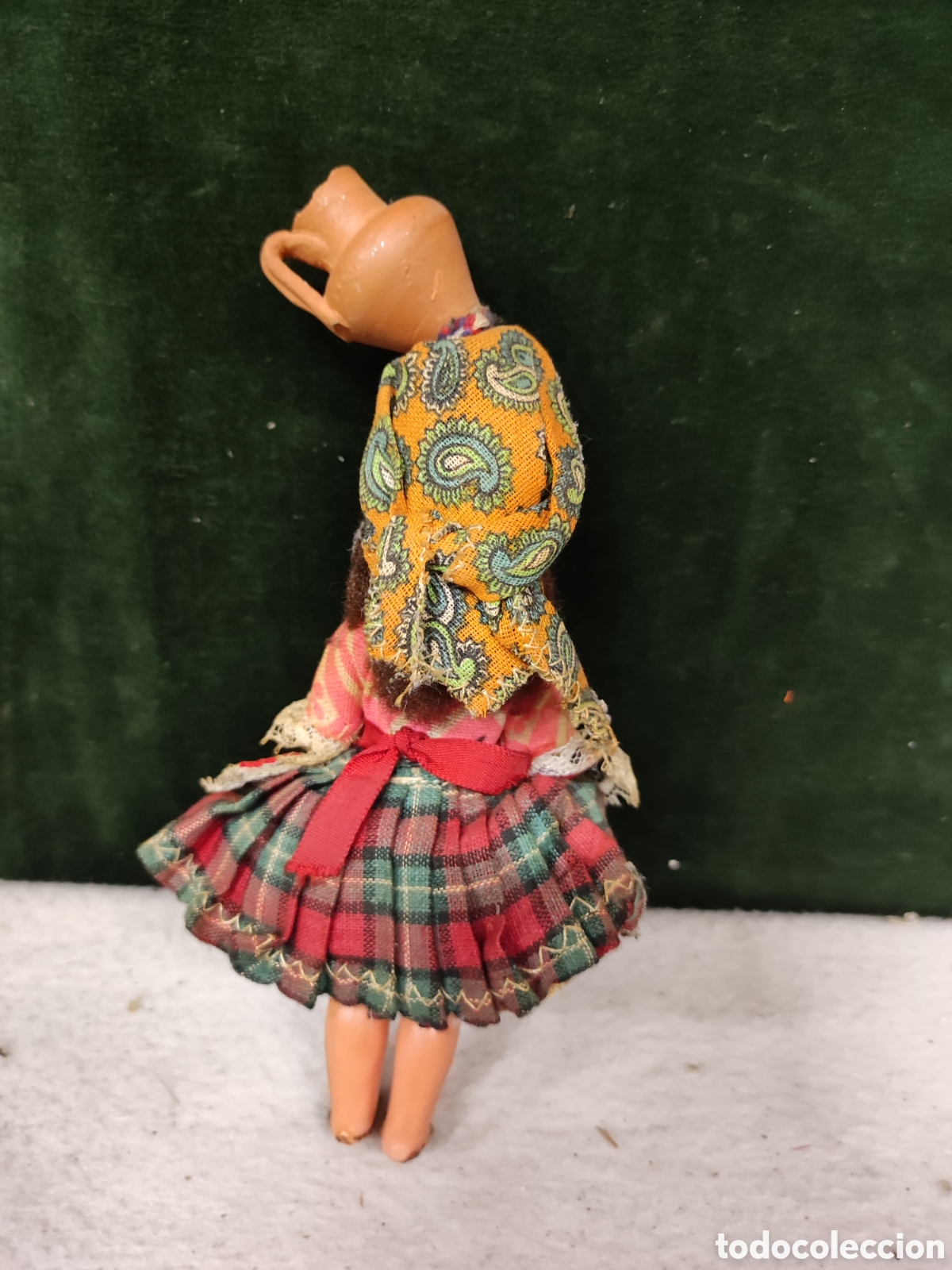 Vintage: Mu&ntilde;eca vintage con jarro a la cabeza - Foto 2