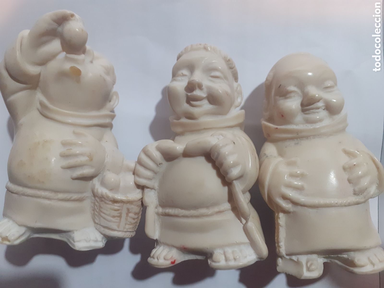 Vintage: 3 FIGURAS DE MONJE VINTAGE EN PL&Aacute;STICO BLANCO. 8 CM ALTURA. TRIO ANTIGUO MUY POPULAR