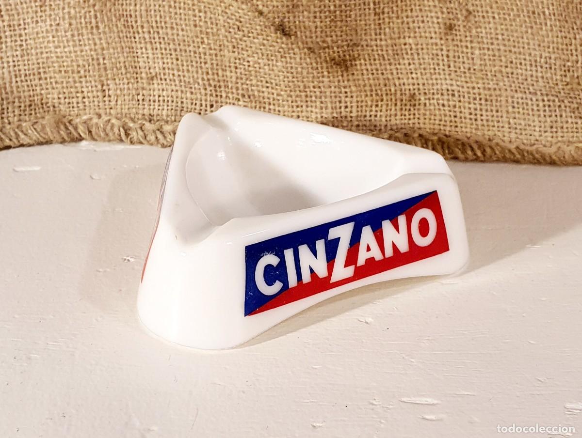 Vintage: Cenicero de Cinzano, a&ntilde;os 60.