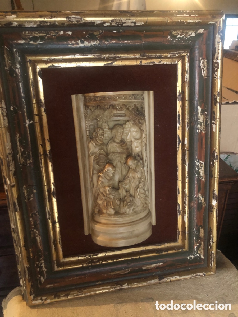 Vintage: adoracion de los reyes en resina imitacion marfil con cerco de madera