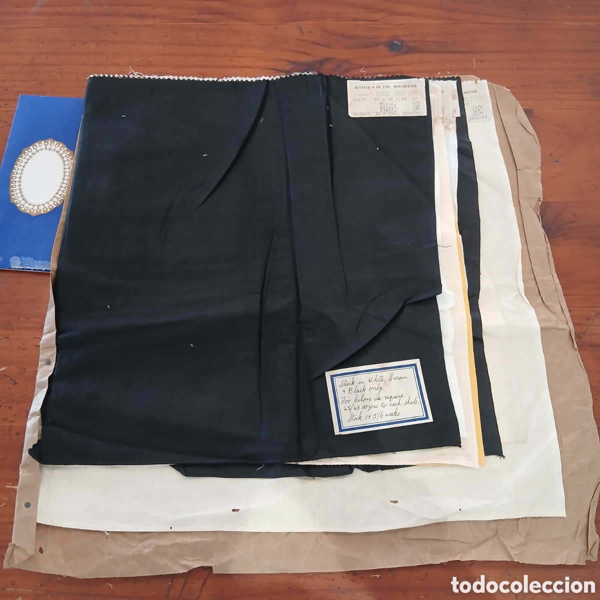 Vintage: Antiguo muestrario de telas a&ntilde;os 40 .peque&ntilde;os desperfectos .ver fotos