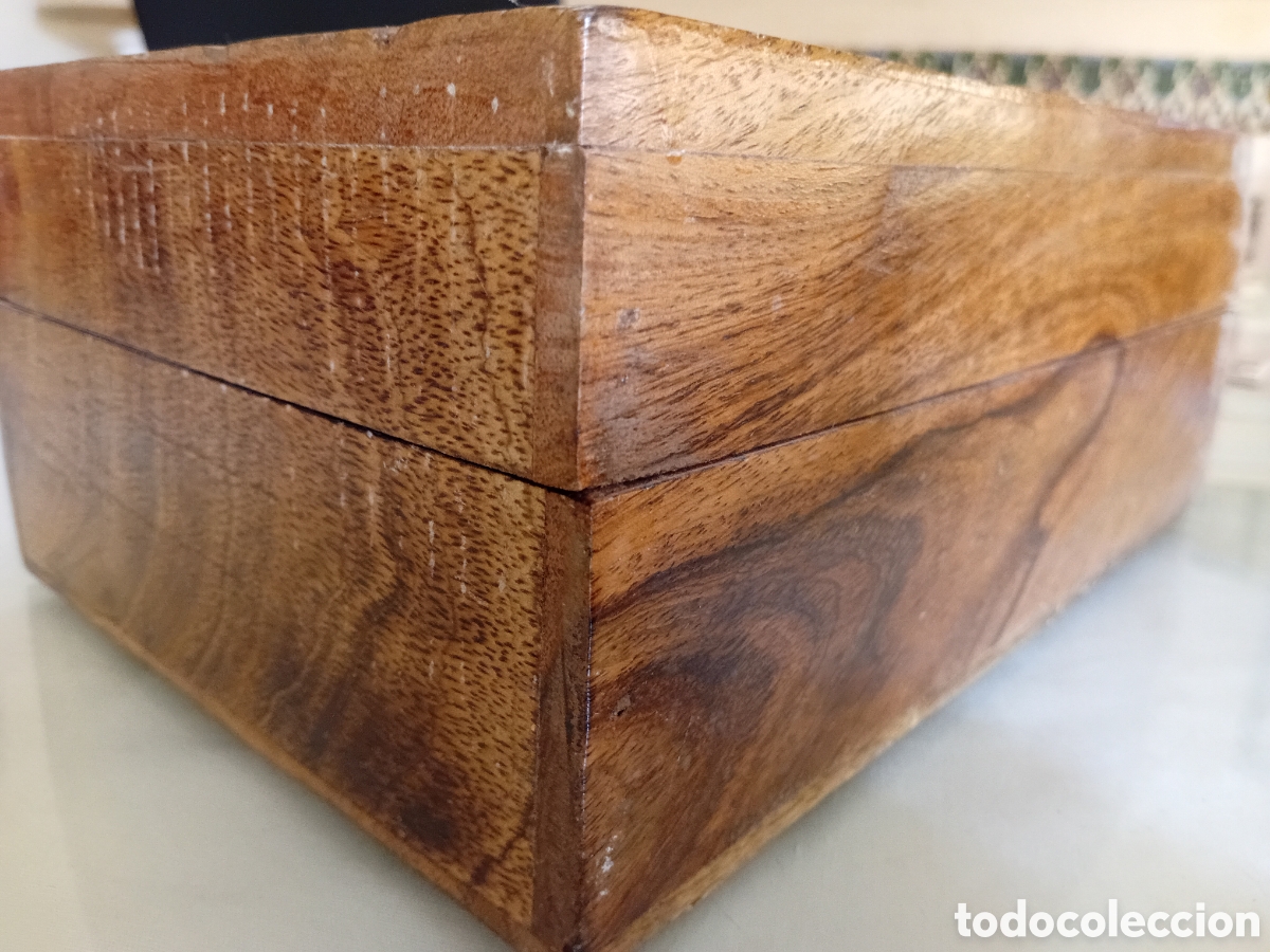Vintage: Caja de madera tallada - Foto 3