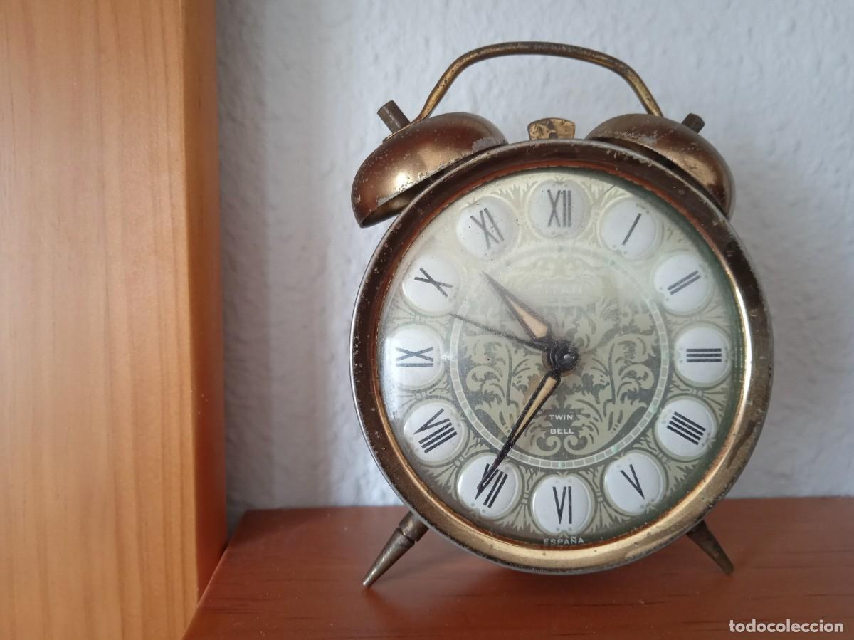 Vintage: antiguo reloj despertador titan