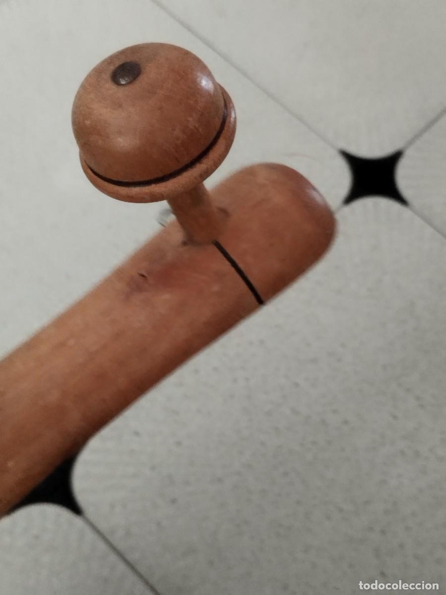 Vintage: Antiguo perchero de madera para colgar de la pared. Percha. - Foto 4