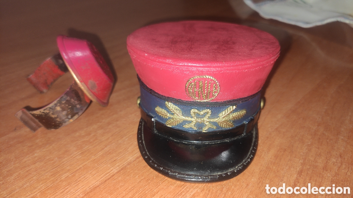 Vintage: Gorra Renfe pisapapeles m&aacute;s regalo.