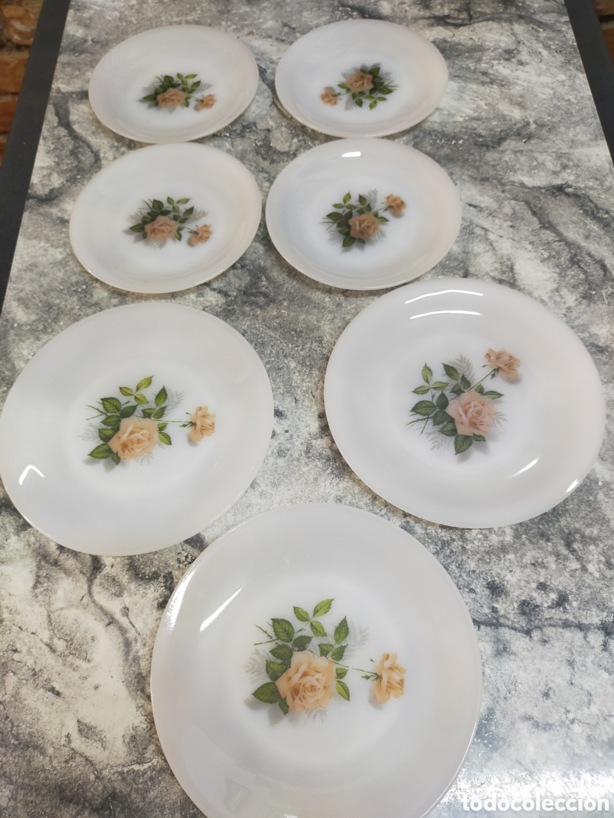 Vintage: Siete platos arcopal rosas