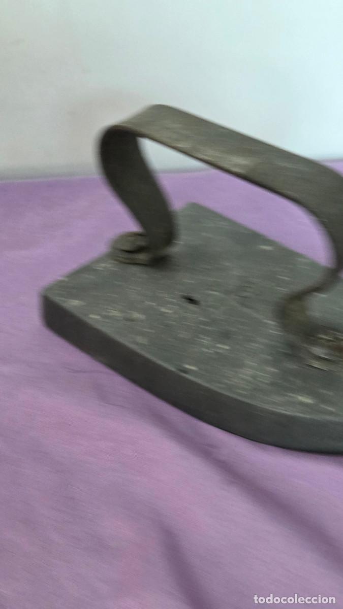 Vintage: plancha antigua de hierro - Foto 2