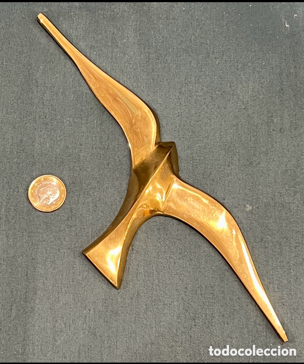 Vintage: Figura para colgar. Ave. Lat&oacute;n dorado. Alemania. A&ntilde;os 60.