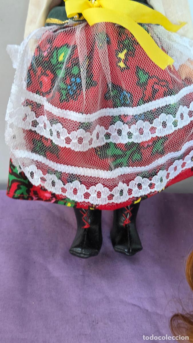 Vintage: mu&ntilde;eca coleccionable de paises - Foto 4