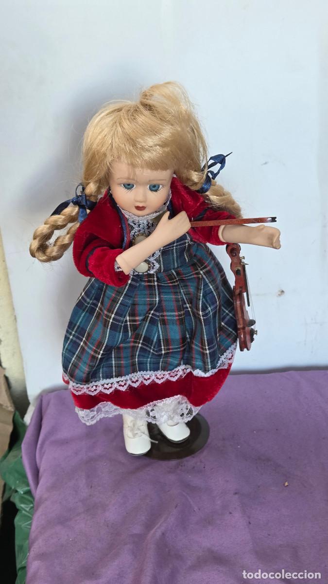 Vintage: mu&ntilde;eca de coleccion de porcelana