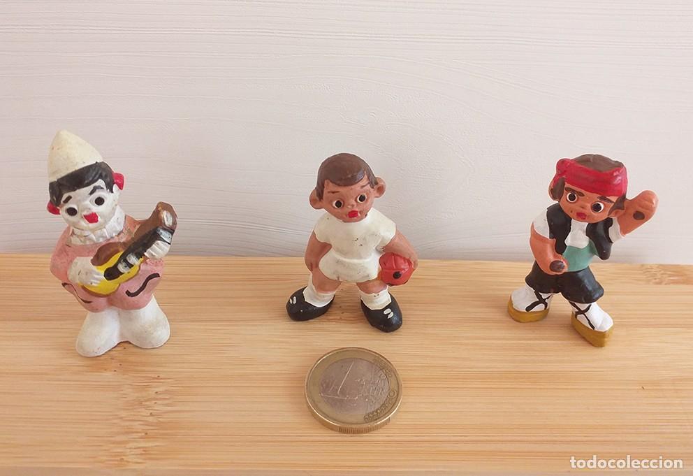 Vintage: Lote de 3 figuras peque&ntilde;as de cer&aacute;mica, cabezones arcilla, mu&ntilde;ecos alborox