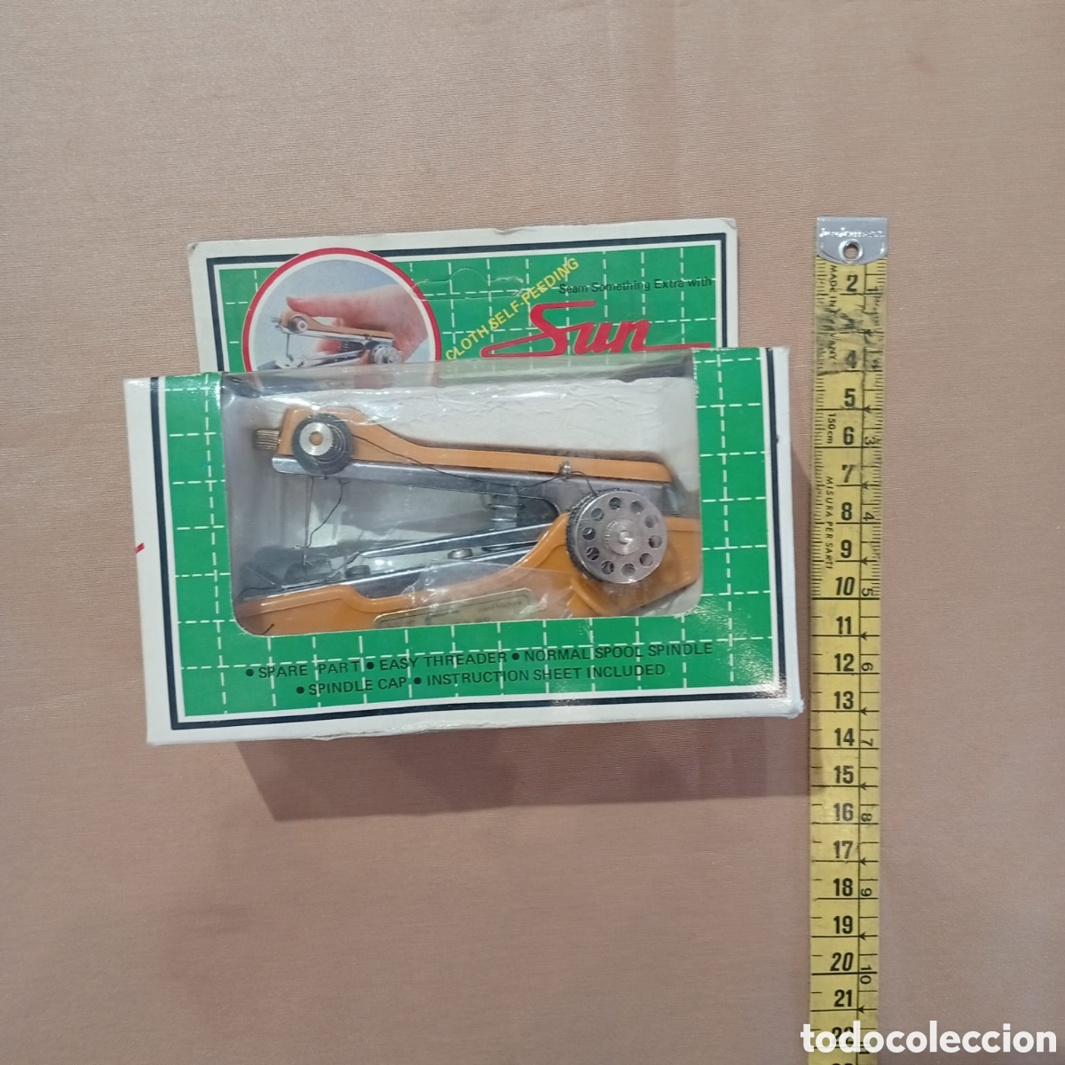 Vintage: Maquina vintage port&aacute;til para coser