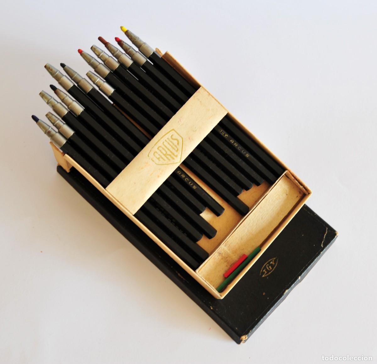 Vintage: Caja de l&aacute;pices de dibujo t&eacute;cnico, marca Arcus IGY. Originales, a&ntilde;os 50. Hechos en Hungr&iacute;a