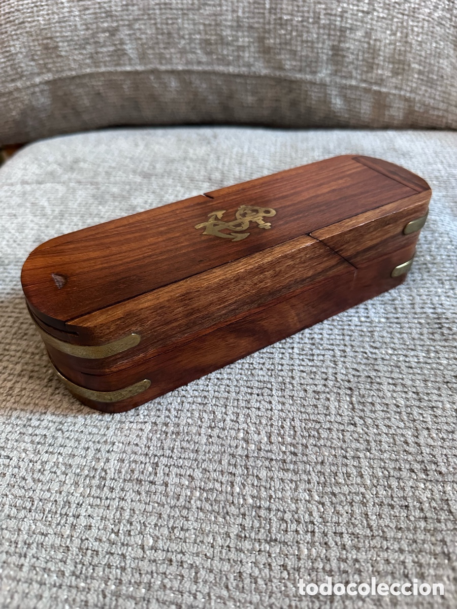 Vintage: Plum&iacute;er vintage de madera y lat&oacute;n - Foto 1
