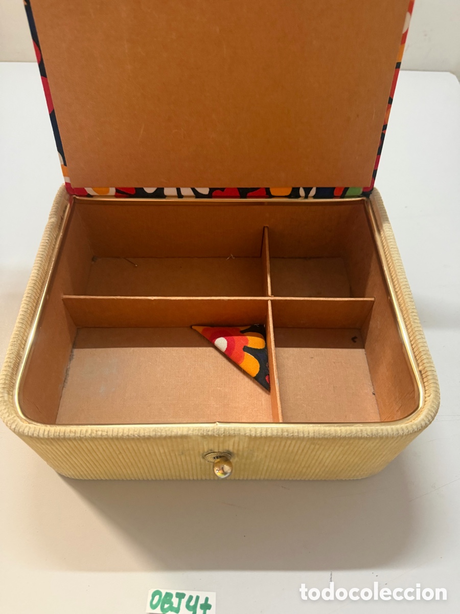 Vintage: Caja costurero a&ntilde;os 50 -60 - Foto 2