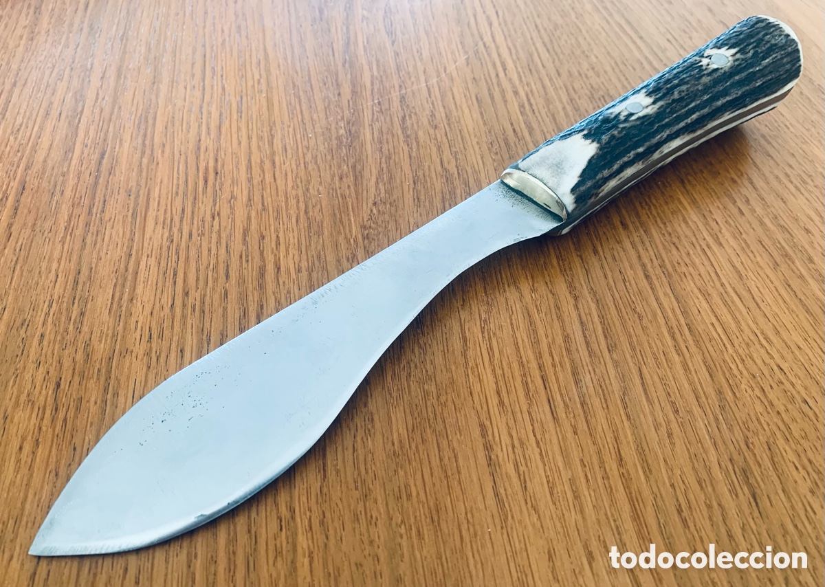 Vintage: Cuchillo artesanal muy robusto con empu&ntilde;adura de ciervo