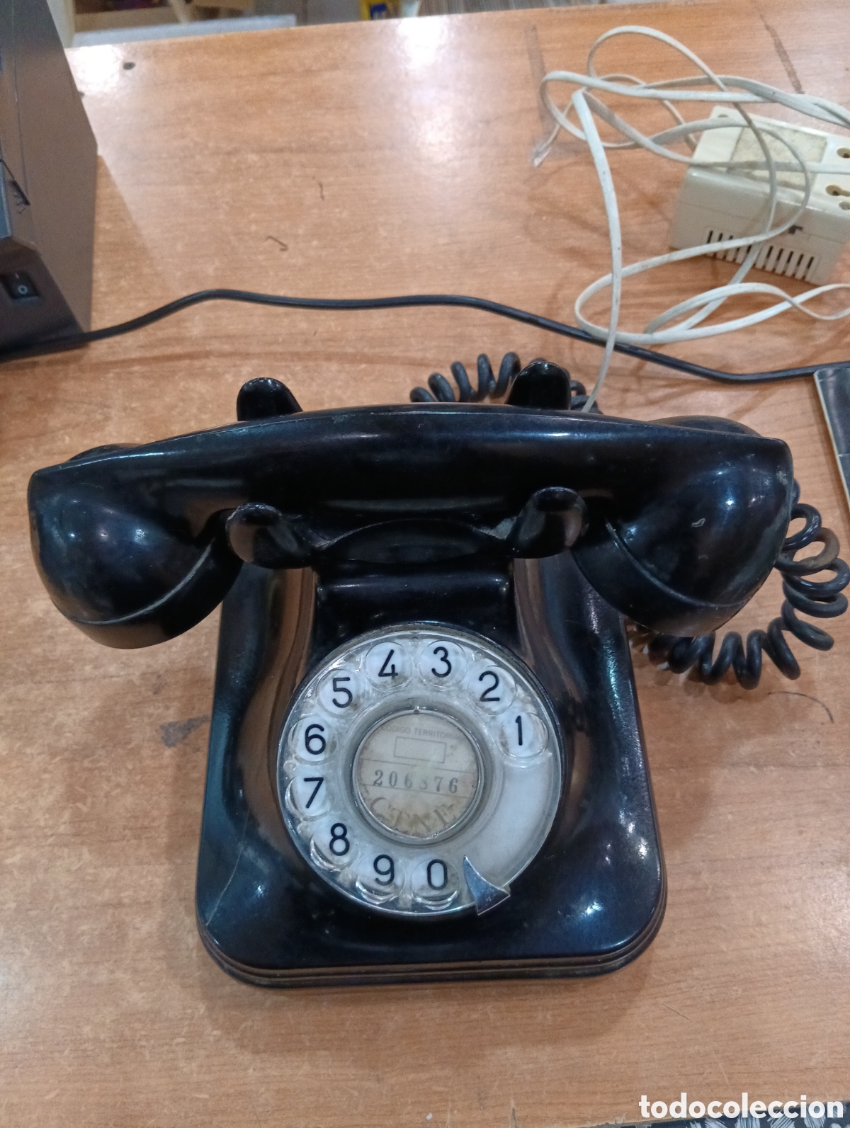 Vintage: Telefono negro de baquelita. No funciona. color negro