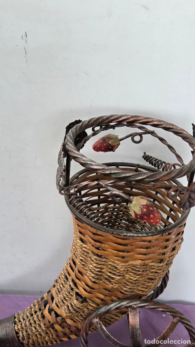 Vintage: florero de hierro y ca&ntilde;a - Foto 2