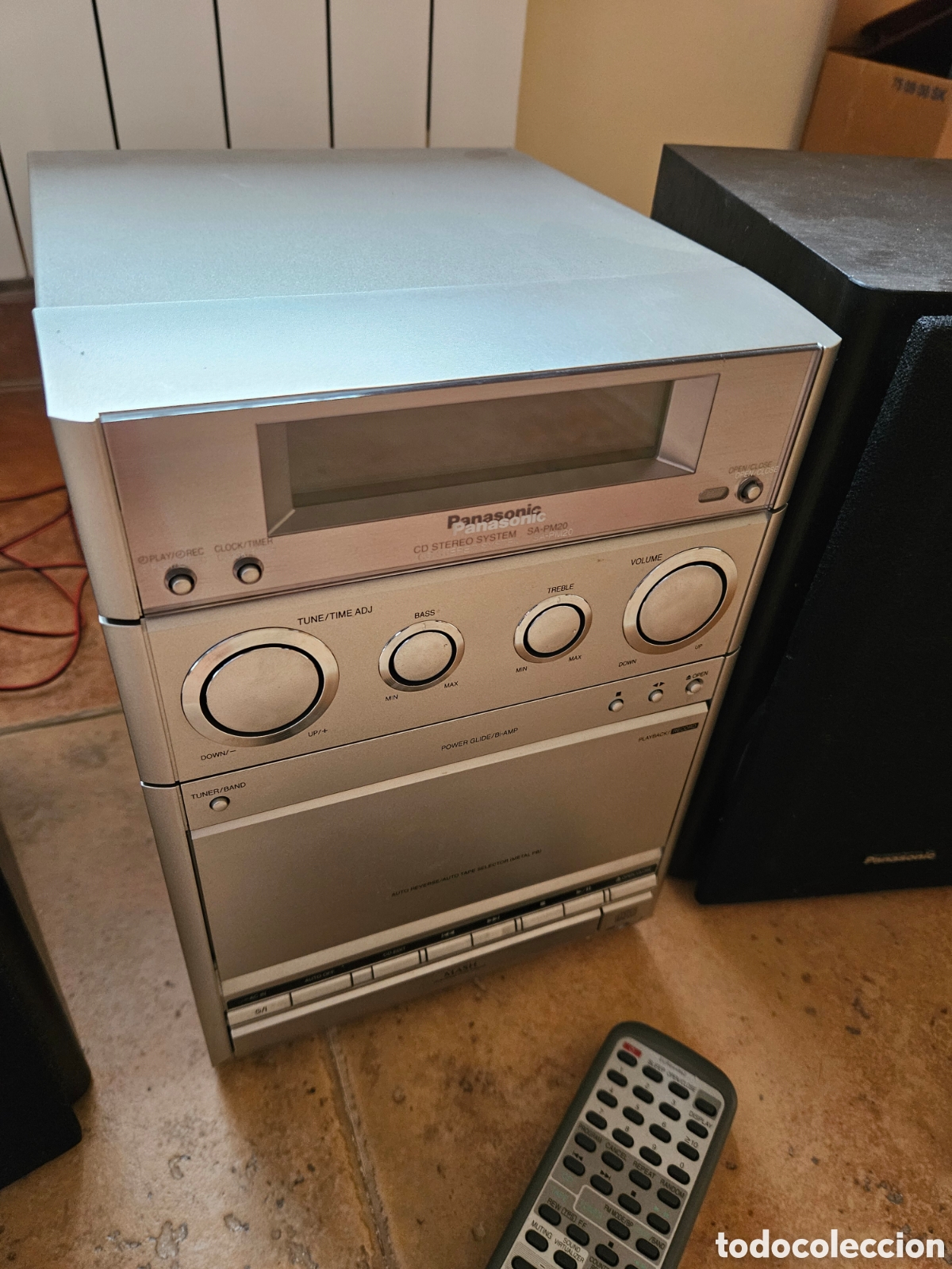 Vintage: sistema est&eacute;reo de CD cl&aacute;sico de la marca Panasonic, SA-PM20