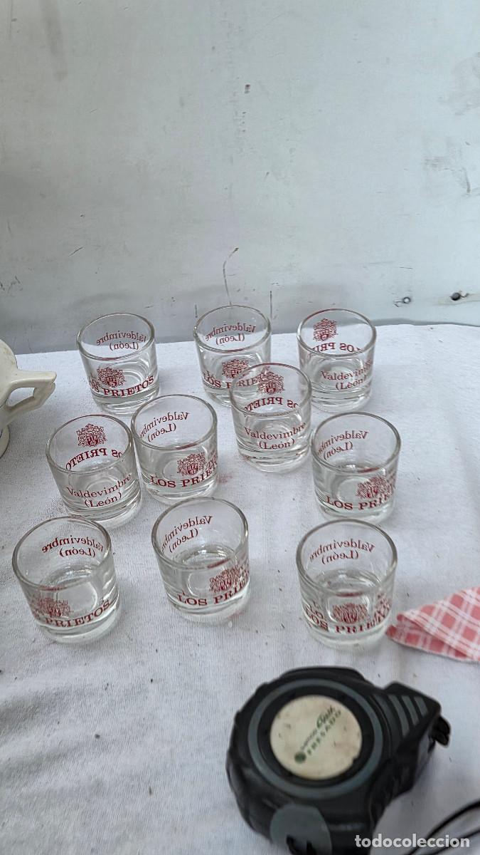 Vintage: 10 mini vasos de leon