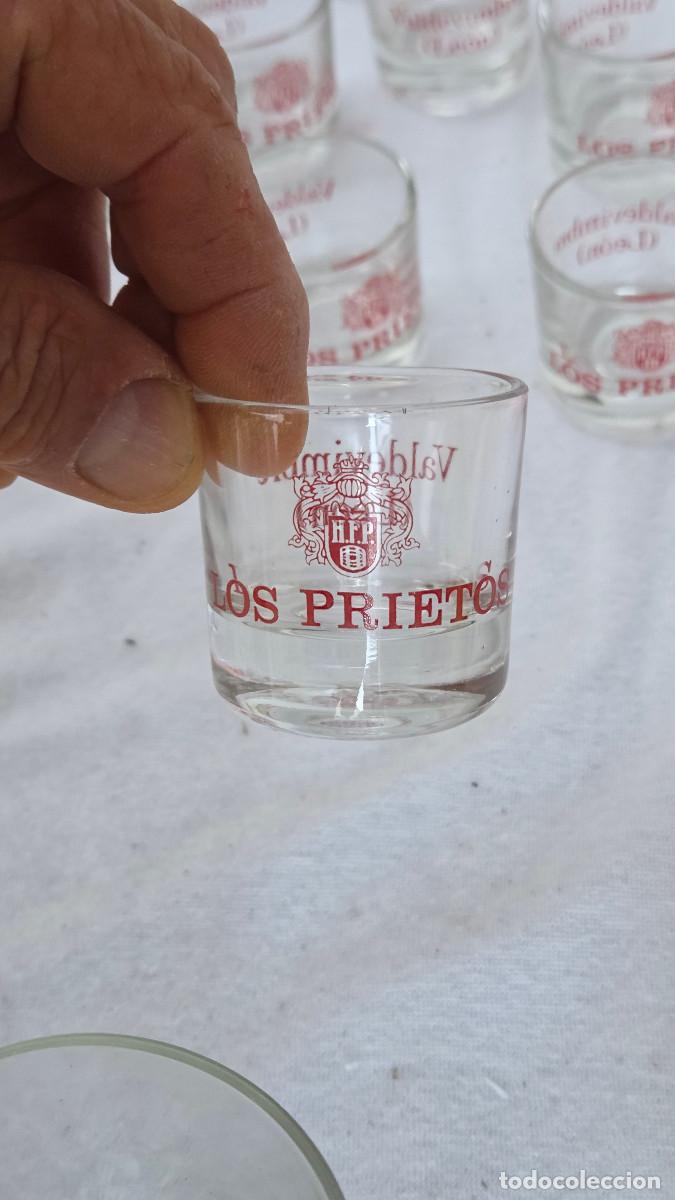 Vintage: 10 mini vasos de leon - Foto 6