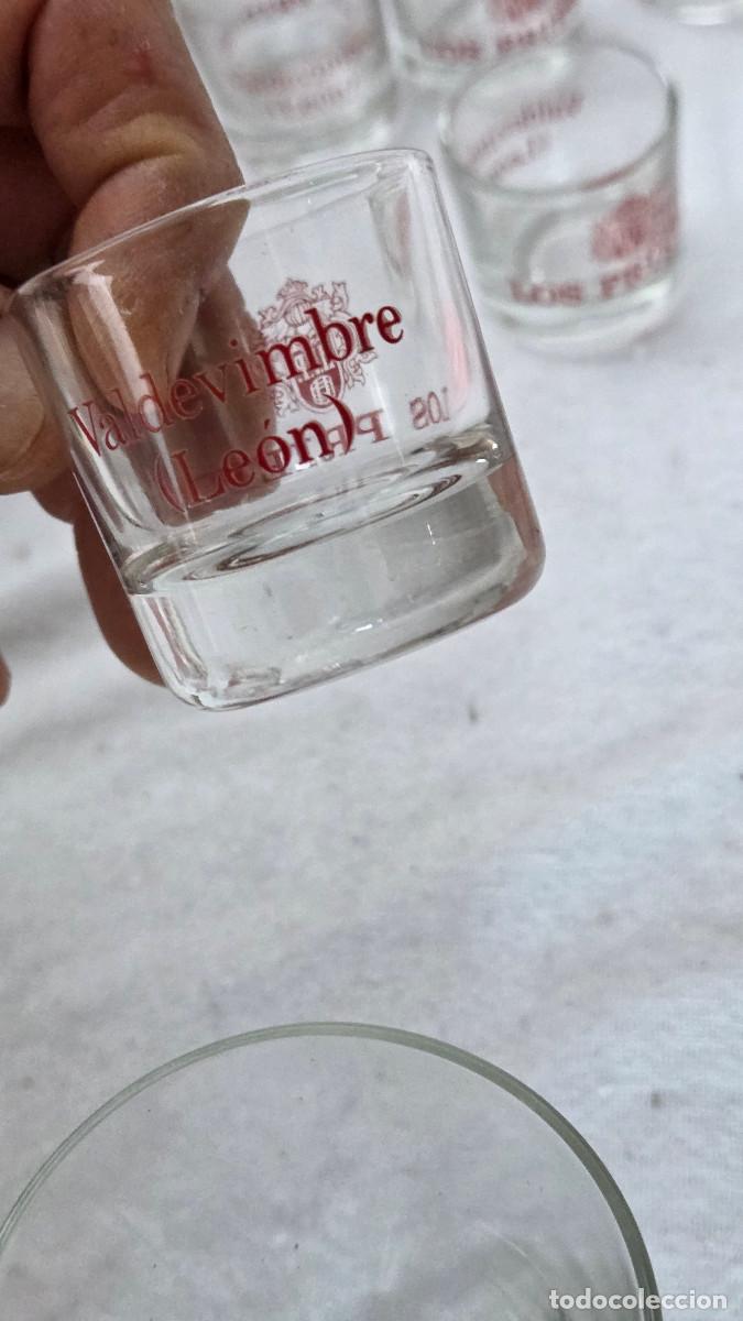 Vintage: 10 mini vasos de leon - Foto 7