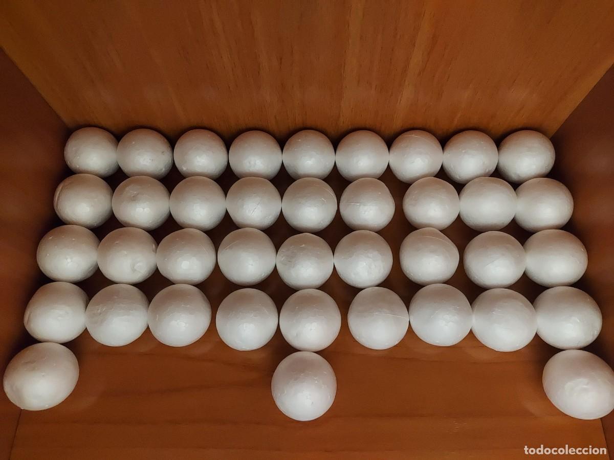 Vintage: 39 BOLAS DE POLIESTIRENO PARA MANUALIDADES: Esferas Lisas de 4,5cm de di&aacute;metro.