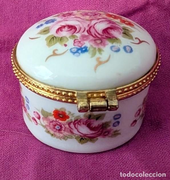 Vintage: Cajita miniatura vintage Panway de porcelana floral &middot; Made in Taiwan R.O.C.